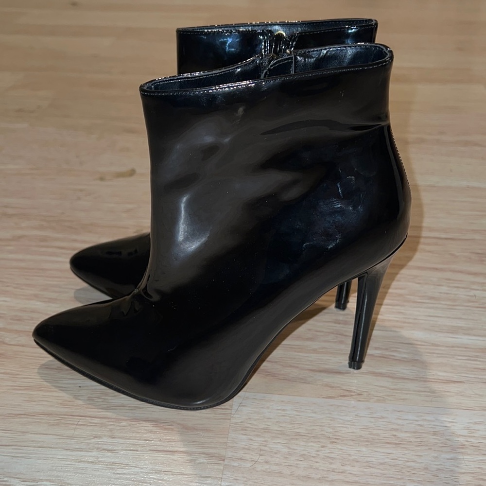 Liliana Black Patent Booties